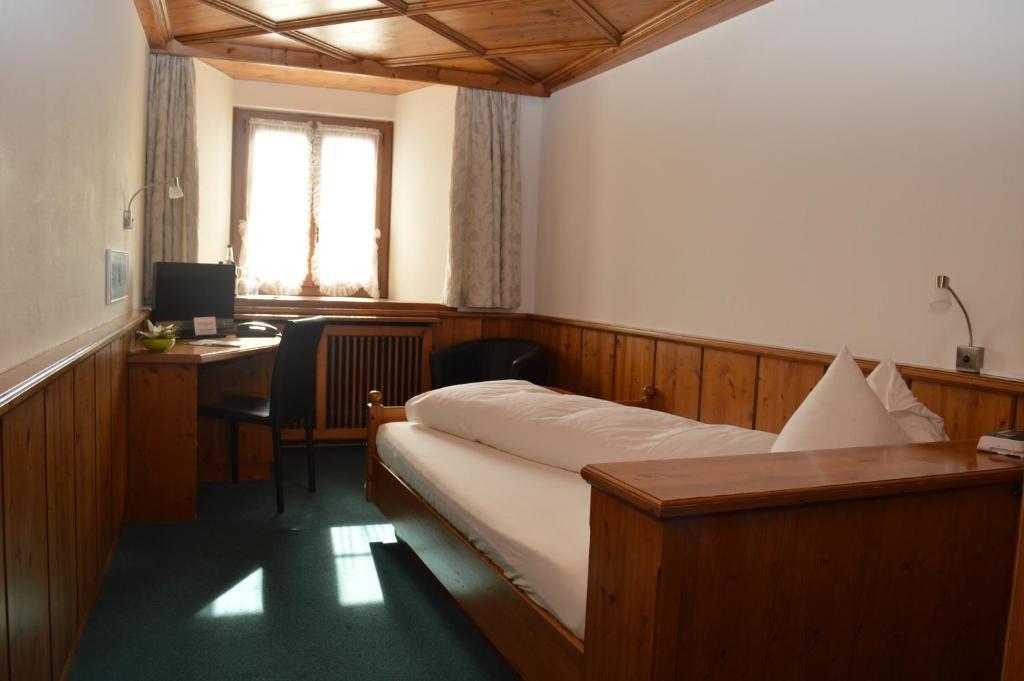 Hotel Zum Kreuz Aarau Room photo